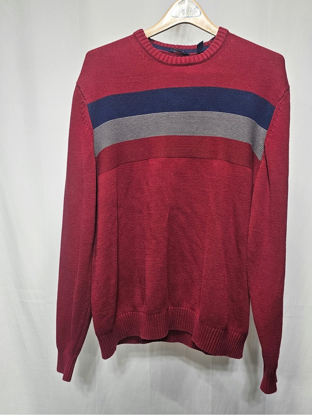 #458 IZOD Men’s XXL Burgundy Colorblock Crewneck Sweater – Navy & Gray Stripe